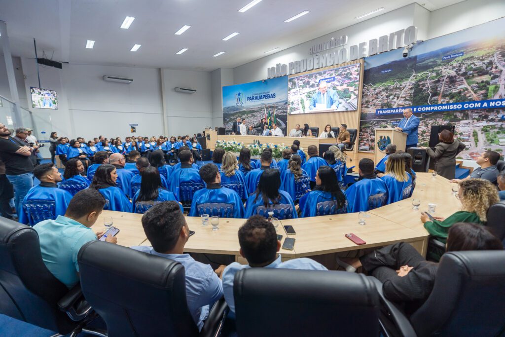 Câmara de Parauapebas realiza formatura histórica e entrega diplomas a primeira turma de Gestão Pública